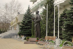 памятник Будзинскому